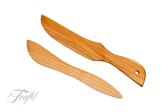 Wooden knives